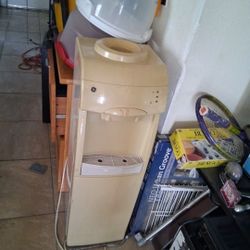 GE Water Dispenser 