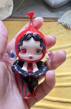 POP MART Skullpanda Heart Seeker Figure City of Night