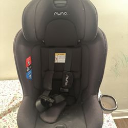 NUNA Revv Rotation Convertible Car Seat (black)