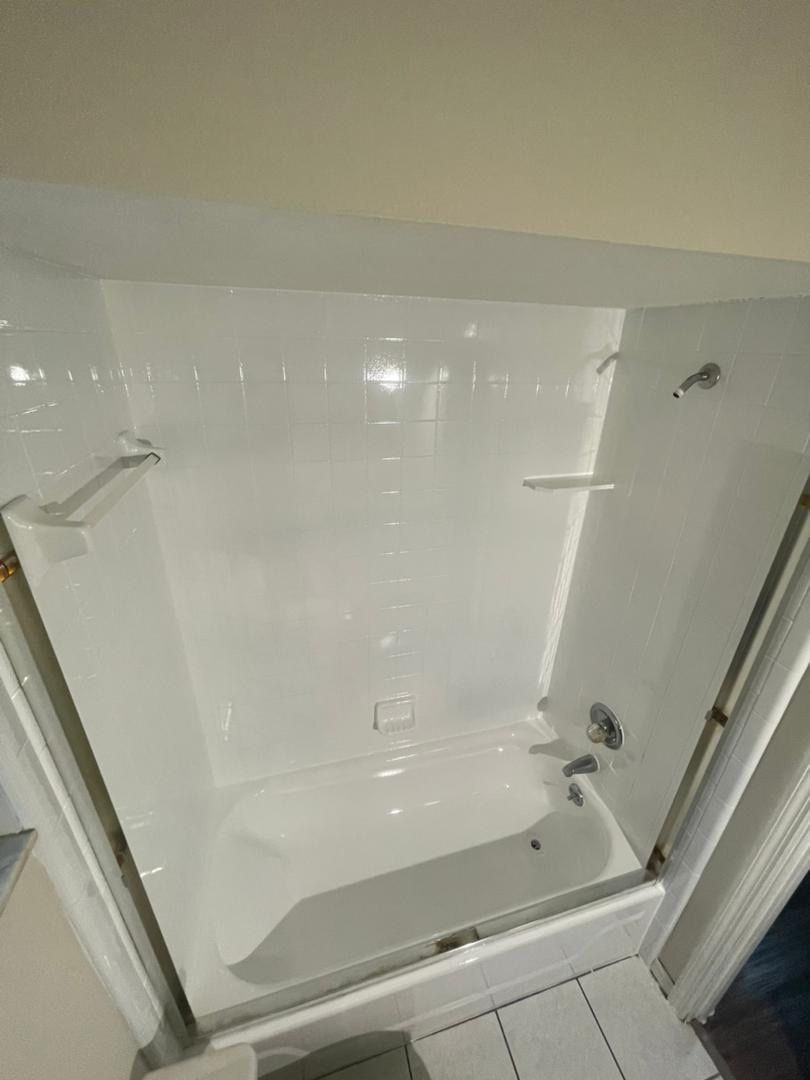 REGLAZE!! REFINISHING!! ✨🛁 BATHTUB TILES