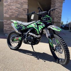 Rfz standard 250cc dirt bike 