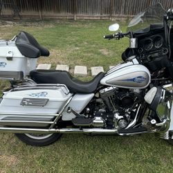 2008 Harley  Davidson Classic