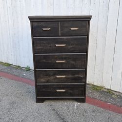 Wood Dresser
