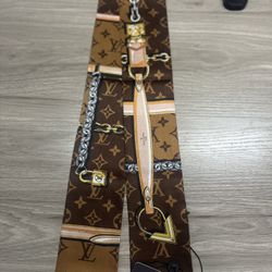 Luxury Louis Vuitton Scarf Confidential Bandeau Monogram