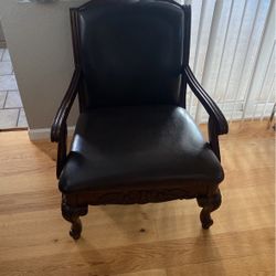 2 Living Room Chairs 