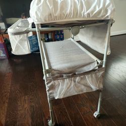 Sweeby Baby Diaper Table
