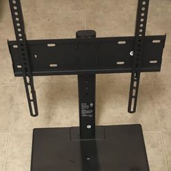 Tv Stand Holds Up To A 64”