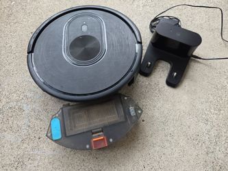 Robot vacuum/mop