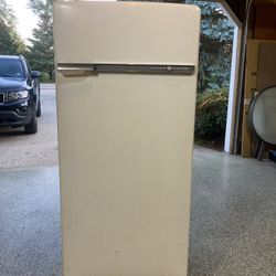 General Electric Vintage Refrigerator 