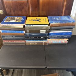 LOT OF 38 VINTAGE YEARBOOKS 20s 50s 60s 70s 80s 90s USAF LOUISIANA VERMONT ASU AND MORE 