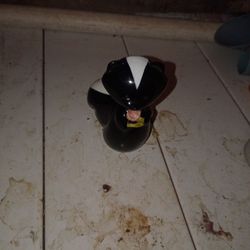 Avon skunk perfume for woman