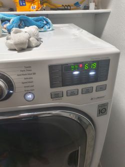 LG Washer/Dryer Combo in one machine