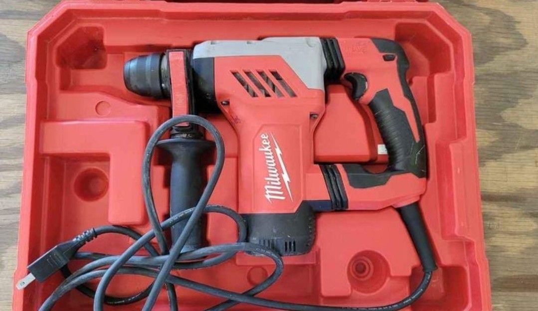 Milwaukee 1-1/8 in. SDS-Plus Rotary Hammer