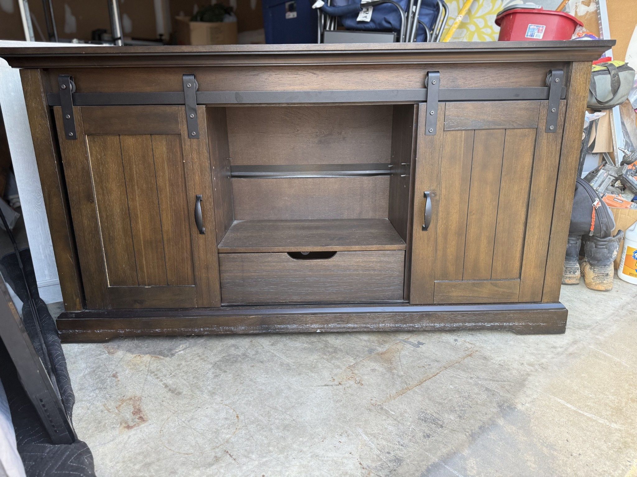 Tv stand