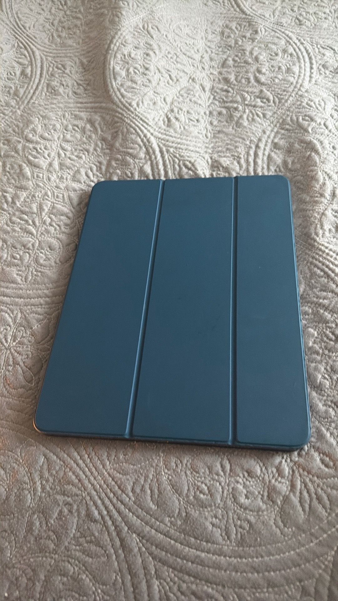 iPad Pro (12.9in) (6th Gen)(WIFI ONLY)