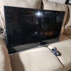 Hitachi  32 Inch Monitor/ TV