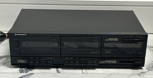 PIONEER CT- 980W DOUBLE CASSETTE DECK BLACK NOT WORKING PROPERLY 