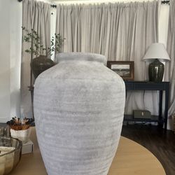 Oversized Vase 