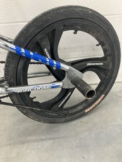 20” Mongoose Blade Wheels.