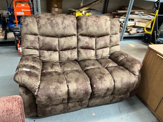 Edimar 61.8” W Reclining Sofa