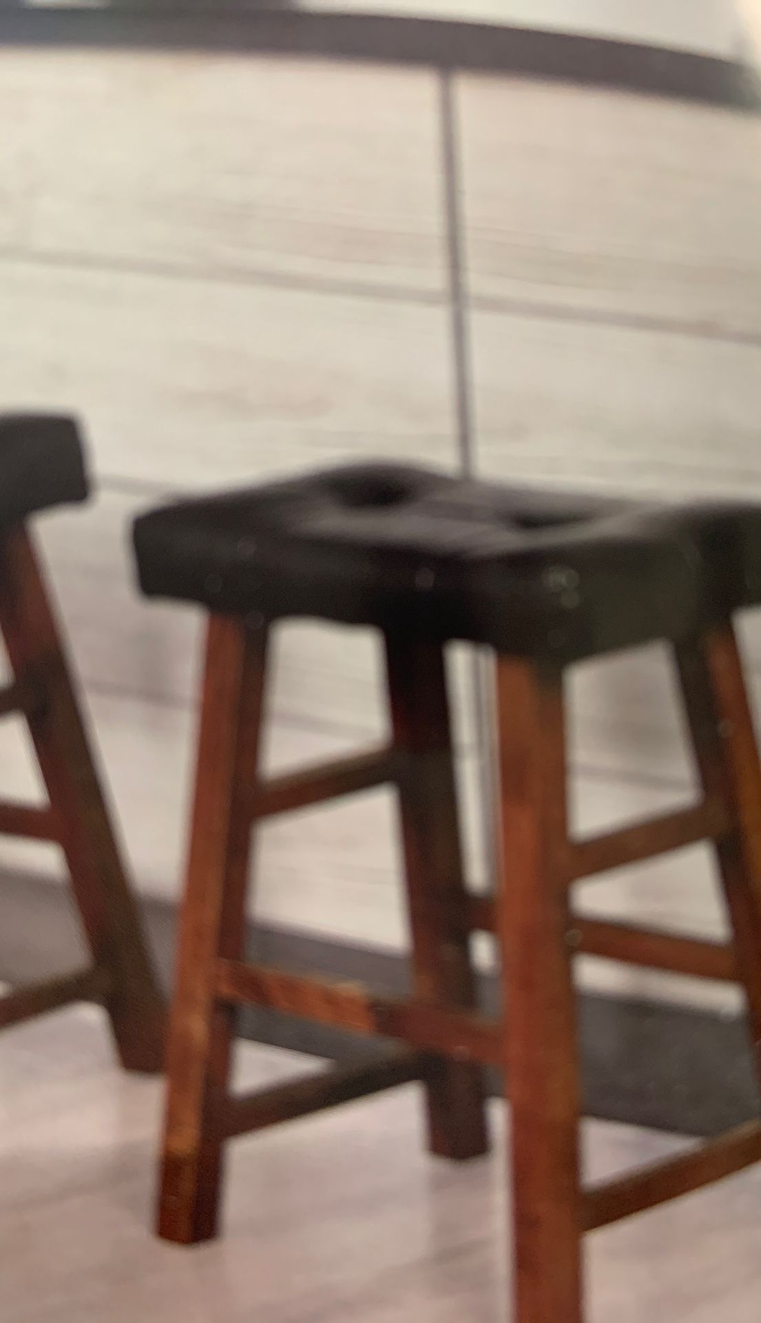 Bar stool