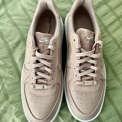 Pink Nike Airforce 1