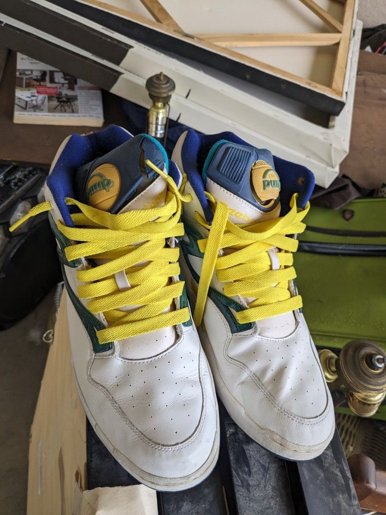 Reebok Pump Omni Lite White/Royal Blue/Green/Yellow Golden State Warriors