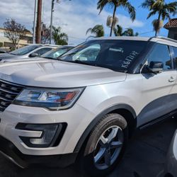 2017 Ford Explorer 