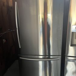 Hisense Bottom Freezer Refrigerator