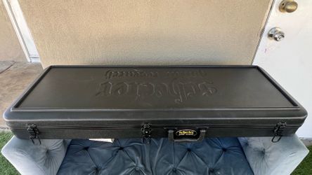 Hard case for guitar