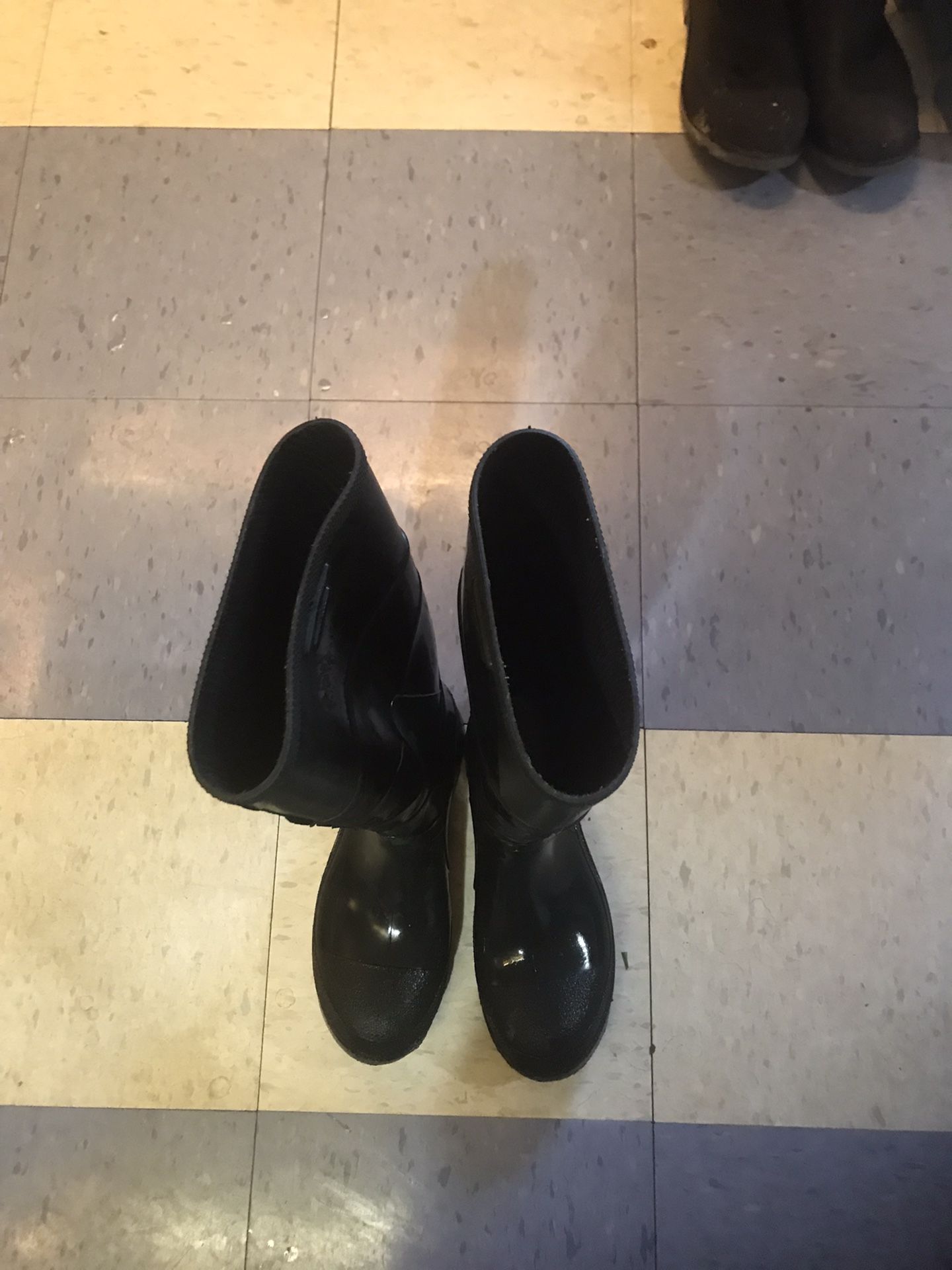 Used Rubber Boots