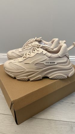 Women Casual Sneakers. New. 10M. Color Bone