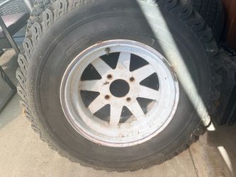 Vintage Armstrong Norseman Tire 167003 - Classic Truck Spare / Restoration