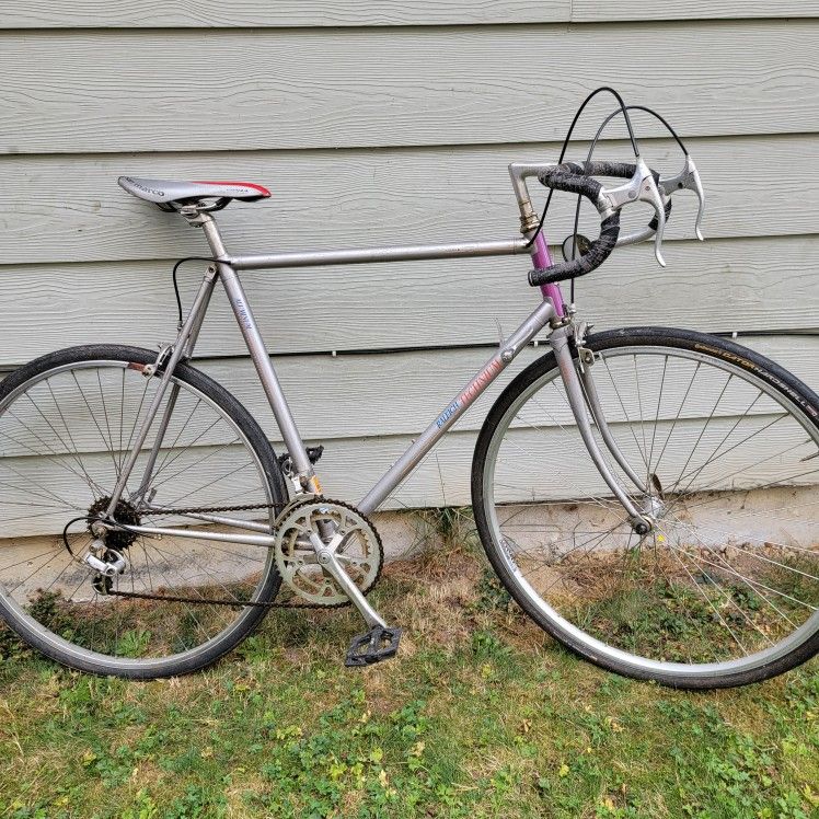 RALEIGH TECHNIUM BIKE