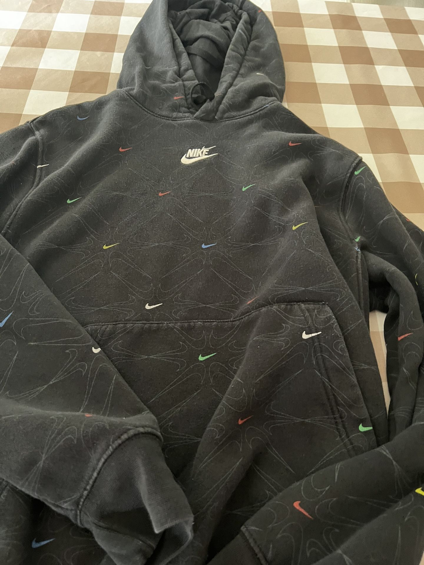 Men’s Nike Size Small Hoodie