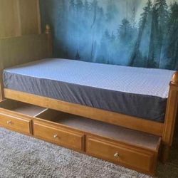 Twin Wooden Trundle Bed 