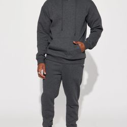 Fashion Nova men’s JOGGERS AND HOODIE 