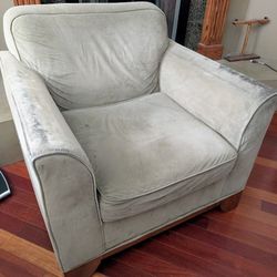 Living room large chair arm armchair green suede, very comfortable