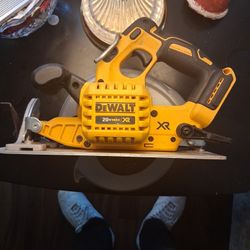 Dewalt Circular Saw 7 1/4