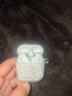 AirPods
