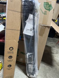 Retractable Mash Baby Gate 36”x 196