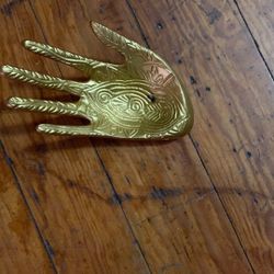 Gold Hand Ring Holder