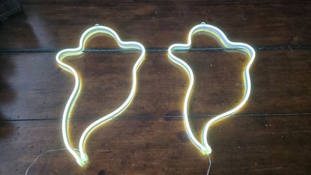 2 light up led Halloween ghosts. $30 price is firm