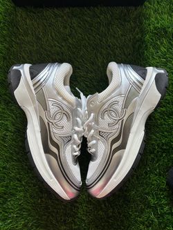 Chanel Runners