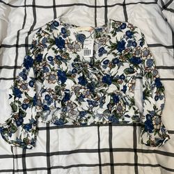 new forever 21 white and blue floral blouse