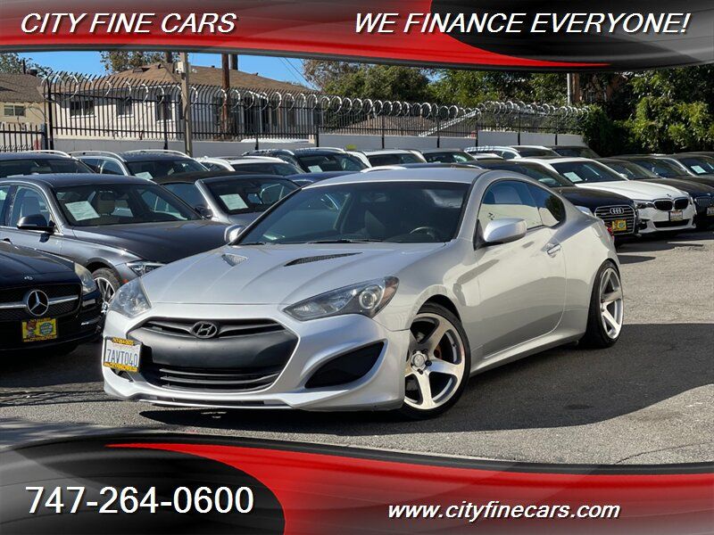 2013 Hyundai Genesis Coupe 2.0T Premium