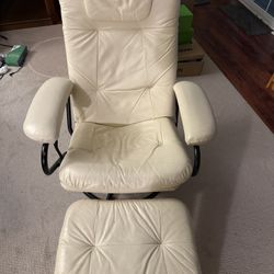 Chair With Leg Support 