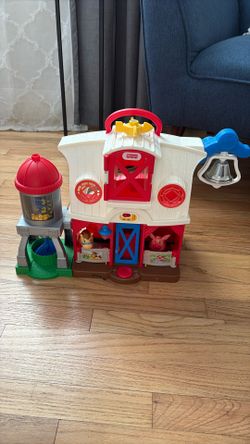 Farmhouse Toy Set - With Four Farm Animals
