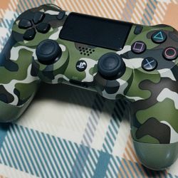 Sony DualShock 4 Wireless Controller For Playstation 4 Green Camouflage Read