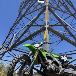 LOW MILES 2019 Kawasaki KX450F